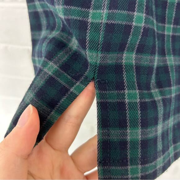 Brandy Melville Green Plaid Mini Skirt - Picture 7 of 10